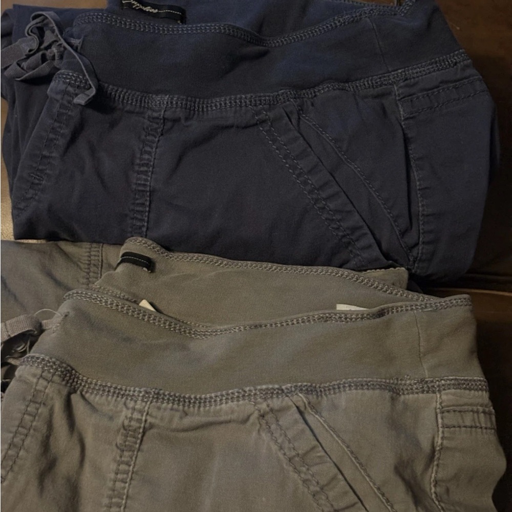 Women's Casual Pants - Navy and Gray